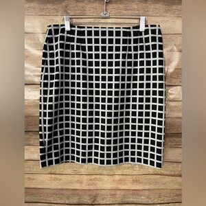 Halogen Women's Tartan Plaid Above Black White Knee Skirt Size: 10